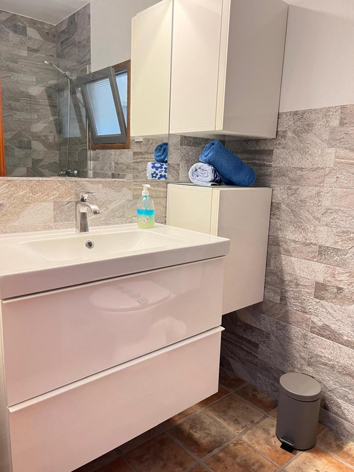 Ap Nurimar 2 Con Aire Acondicionado En Centro Del Pueblo Appartamento *